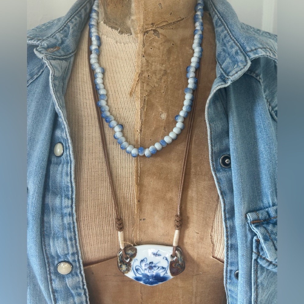 NWOT Chinese porcelain necklace,adjustable cord & beaded necklace /bracelet set